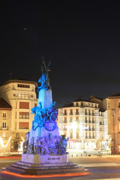 PlazaVirgen Blanca, Vitoria.